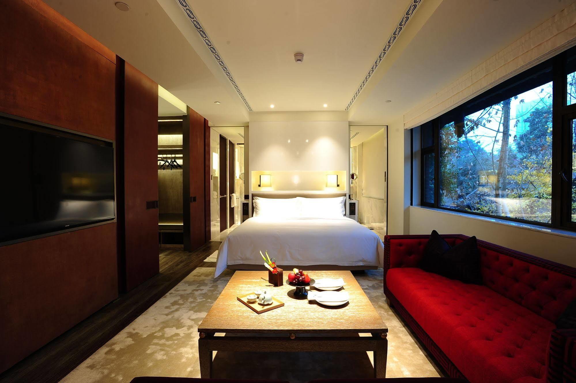 Guanyin Yiyuntai Hotel Chengdu Exterior foto