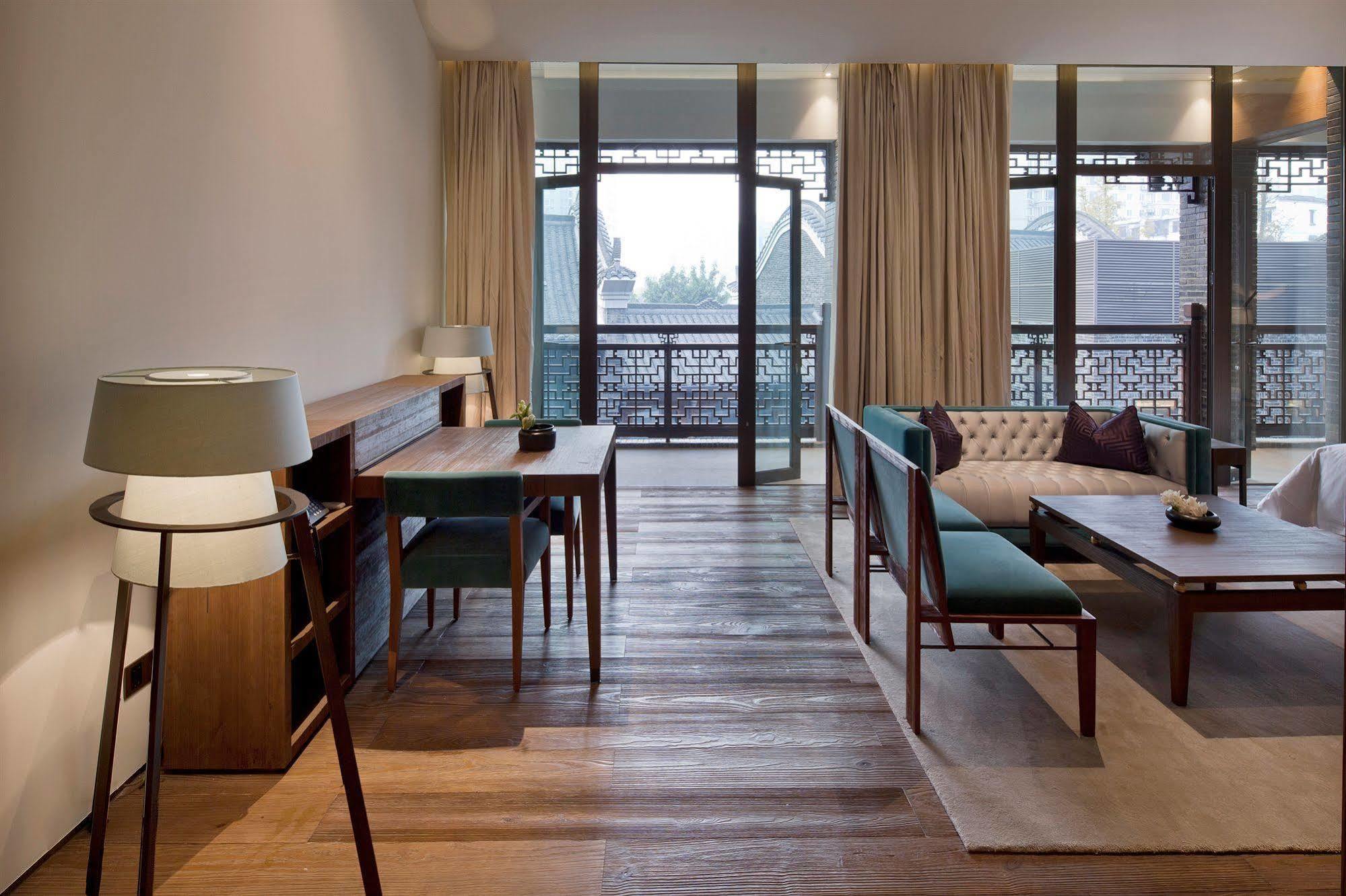 Guanyin Yiyuntai Hotel Chengdu Exterior foto